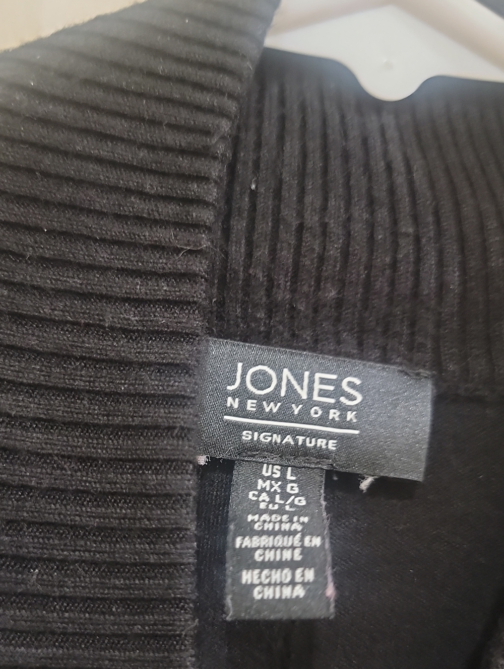 Sweater - Picture 2 of 5